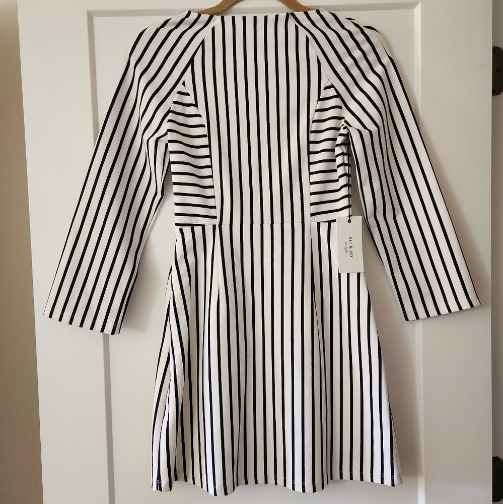 NWT Ali & Jay dress - Picture 2 of 4